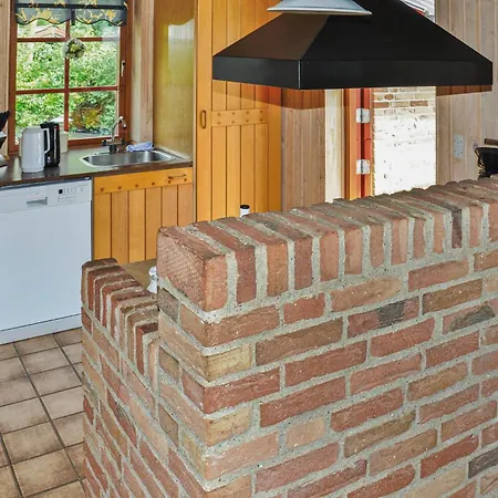 Awesome Home In Egernsund With Sauna Feriehus
